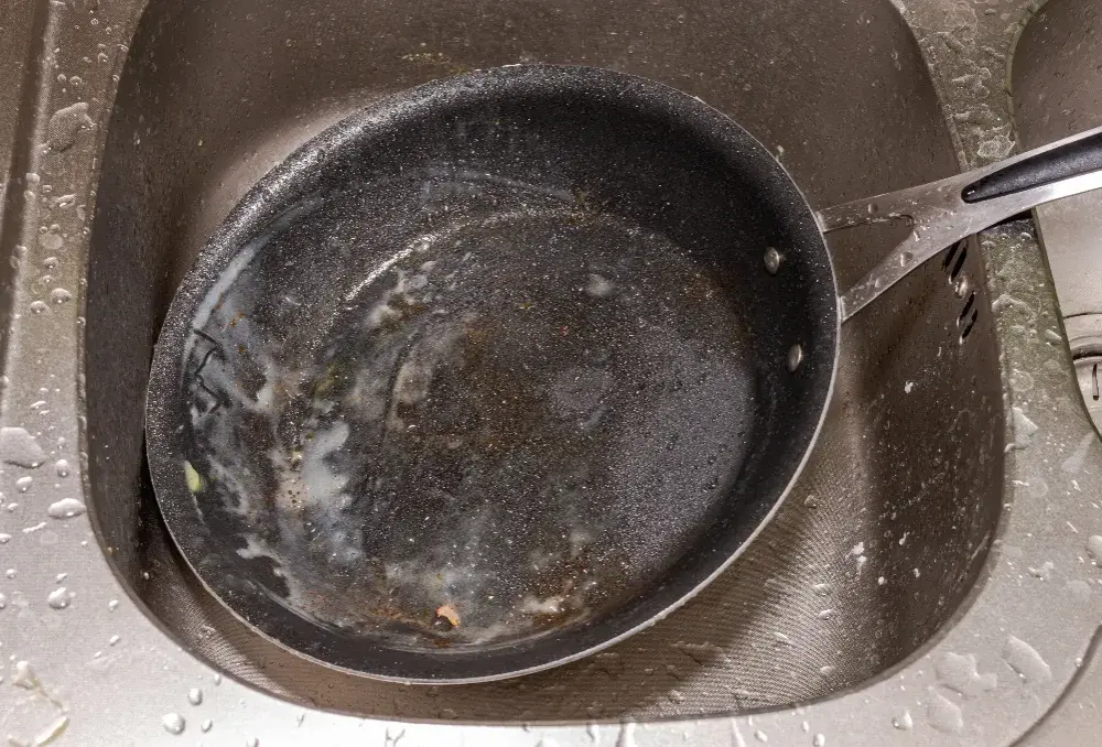 Gdzie wyrzucić garnek aluminiowy, aby nie szkodzić środowisku?